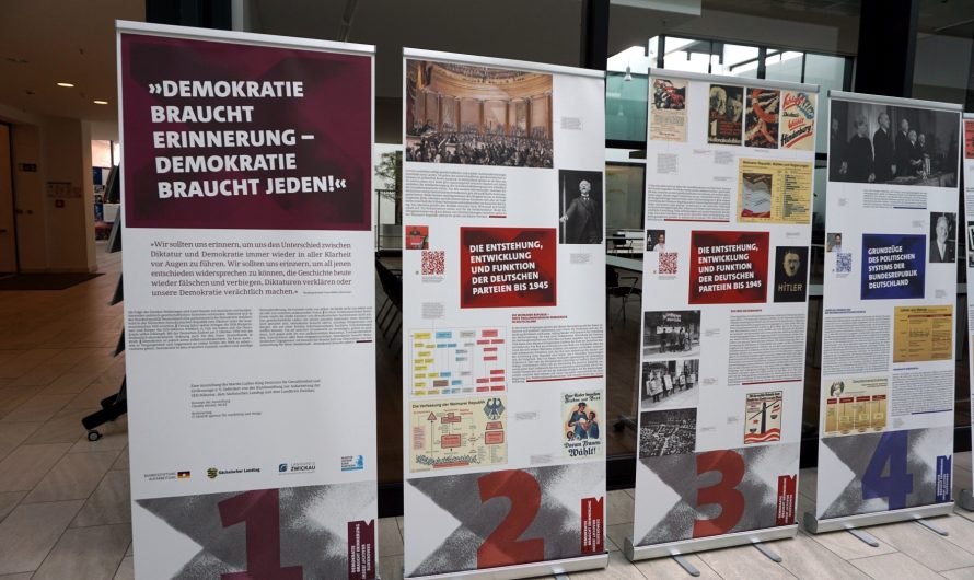 Neue Wanderausstellung „Demokratie braucht Erinnerung – Demokratie braucht jeden!“ noch bis 4. Dezember 2023 im Rathaus Zwickau